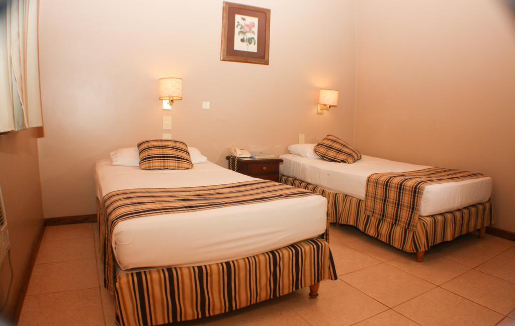 Marcopolo Suites Iguazu Пуэрто-Игуасу Экстерьер фото