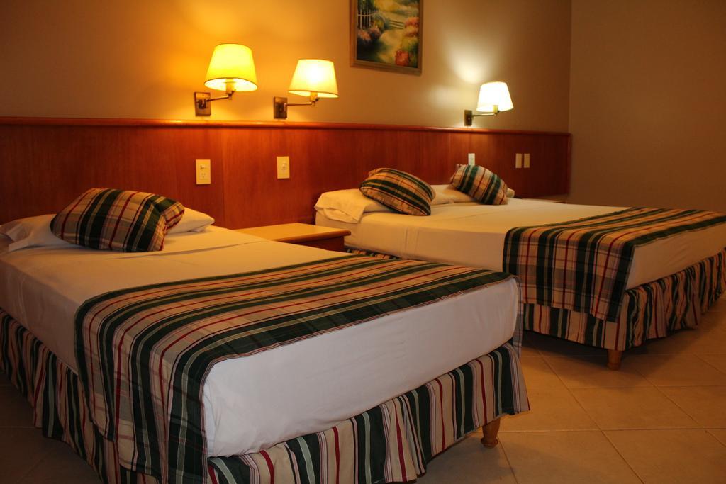 Marcopolo Suites Iguazu Пуэрто-Игуасу Экстерьер фото